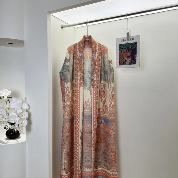 Abaya Pleaded Dubai Style - Picture 5 of 5